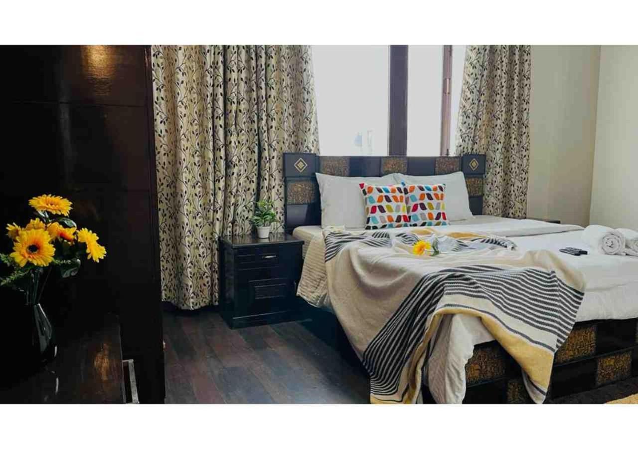 Olive Serviced Apartments - Defence Colony New Delhi Bagian luar foto